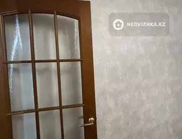 2-комнатная квартира, этаж 1 из 5, 52 м², На длительный срок