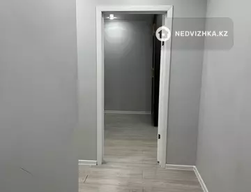1-комнатная квартира, этаж 3 из 5, 33 м²