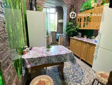 4-комнатная квартира, этаж 5 из 5, 88 м²