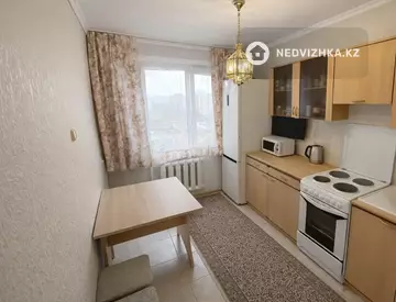 3-комнатная квартира, этаж 10 из 10, 67 м²
