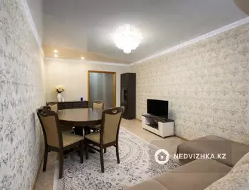 4-комнатная квартира, этаж 1 из 12, 81 м²