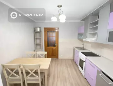 4-комнатная квартира, этаж 1 из 12, 81 м²