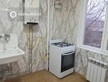 1-комнатная квартира, этаж 3 из 5, 32 м²