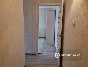 1-комнатная квартира, этаж 3 из 5, 32 м²