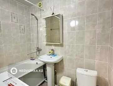 3-комнатная квартира, этаж 4 из 5, 62 м²