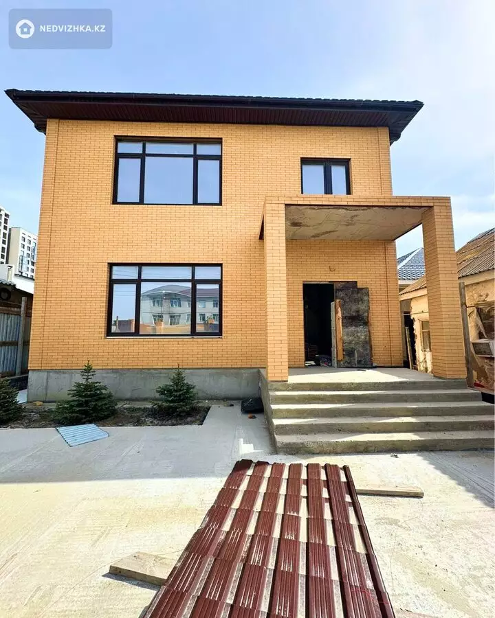 246.3 м², 5-комнатный дом, 3 соток, 246 м², изображение - 1