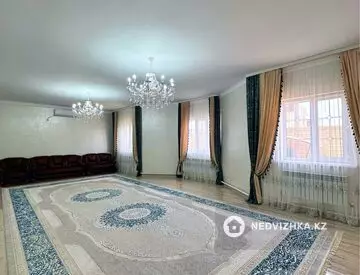 4-комнатный дом, 8 соток, 209 м²
