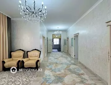 4-комнатный дом, 8 соток, 209 м²