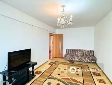 3-комнатная квартира, этаж 4 из 5, 62 м²