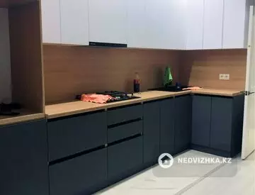 1-комнатная квартира, этаж 9 из 9, 57 м²