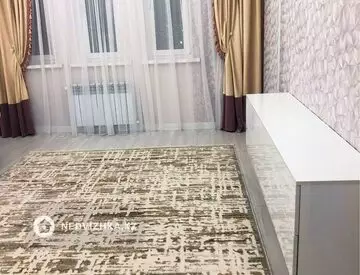 1-комнатная квартира, этаж 9 из 9, 57 м²