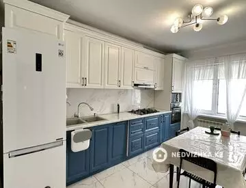 3-комнатная квартира, этаж 4 из 9, 112 м²