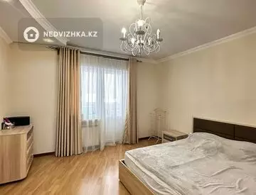 3-комнатная квартира, этаж 4 из 9, 112 м²