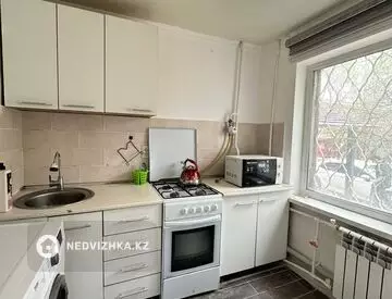 2-комнатная квартира, этаж 1 из 5, 45 м²