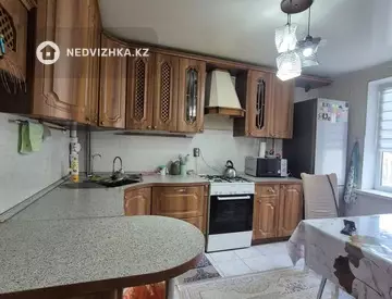 4-комнатная квартира, этаж 3 из 9, 91 м²