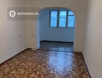 4-комнатная квартира, этаж 2 из 5, 67 м²