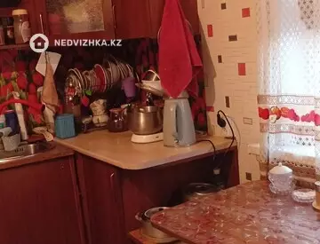 4-комнатная часть дома, 2 соток, 60 м²