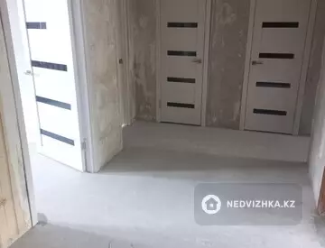 3-комнатная квартира, этаж 2 из 5, 63 м²