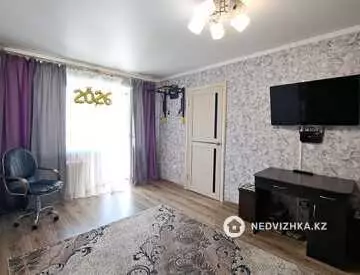2-комнатная квартира, этаж 3 из 5, 41 м²