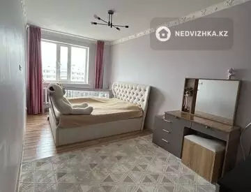 3-комнатная квартира, этаж 12 из 12, 90 м²