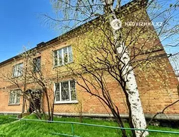 2-комнатная квартира, этаж 2 из 2, 48 м²