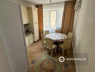 3-комнатная квартира, этаж 4 из 9, 75 м²
