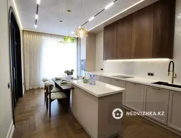 3-комнатная квартира, этаж 11 из 16, 123 м²