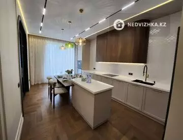 3-комнатная квартира, этаж 11 из 16, 123 м²