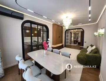 3-комнатная квартира, этаж 11 из 16, 123 м²