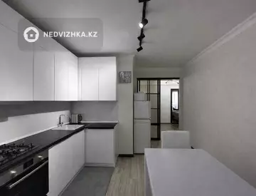 3-комнатная квартира, этаж 7 из 10, 90 м²