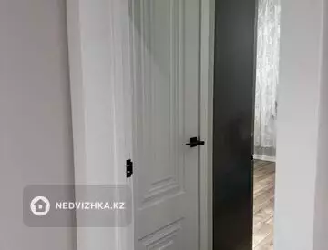 3-комнатная квартира, этаж 1 из 4, 80 м²