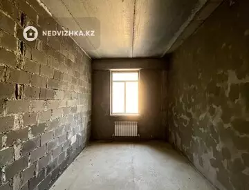 1-комнатная квартира, этаж 3 из 10, 40 м²
