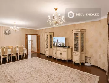 3-комнатная квартира, этаж 3 из 20, 122 м²