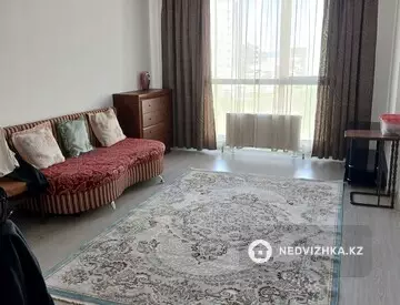 1-комнатная квартира, этаж 3 из 10, 52 м²