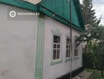 5-комнатный дом, 6 соток, 70 м²