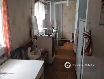 5-комнатный дом, 6 соток, 70 м²