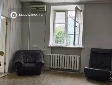 3-комнатная квартира, этаж 1 из 5, 72 м²