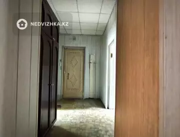 3-комнатная квартира, этаж 1 из 5, 72 м²