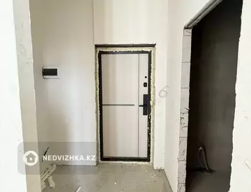 1-комнатная квартира, этаж 11 из 17, 40 м²