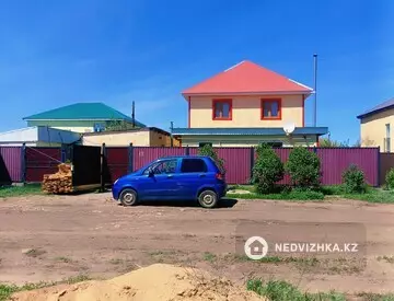 5-комнатная дача, 7 соток, 711 м²