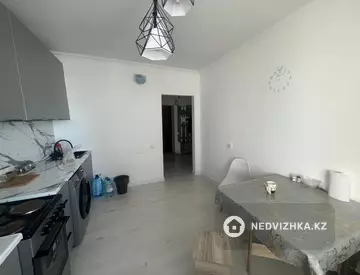 1-комнатная квартира, этаж 15 из 15, 46 м²