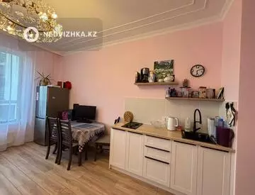 2-комнатная квартира, этаж 3 из 9, 42 м²