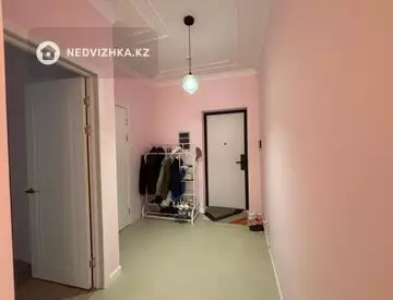 2-комнатная квартира, этаж 3 из 9, 42 м²