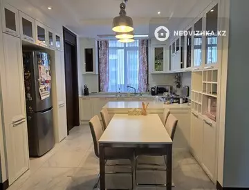 4-комнатная квартира, этаж 1 из 23, 104 м²