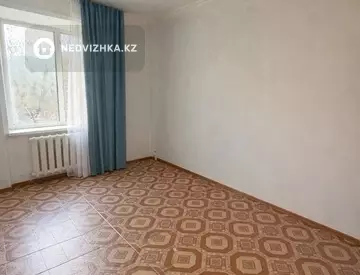 1-комнатная квартира, этаж 4 из 5, 15 м²