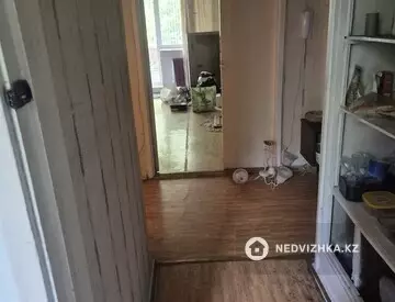 4-комнатная квартира, этаж 1 из 5, 98 м²