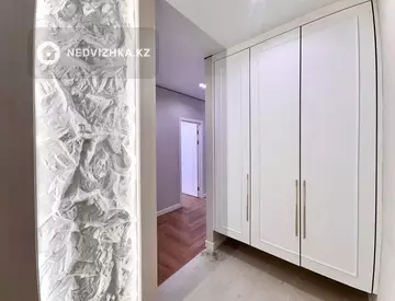 3-комнатная квартира, этаж 6 из 12, 70 м²