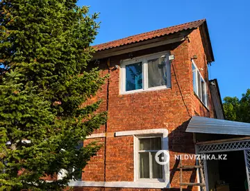 5-комнатная дача, 8.5 соток, 60 м²