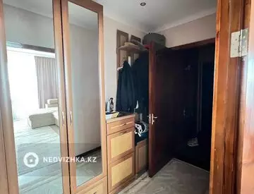 3-комнатная квартира, этаж 9 из 9, 66 м²