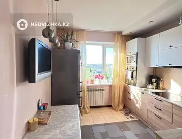 3-комнатная квартира, этаж 9 из 9, 66 м²